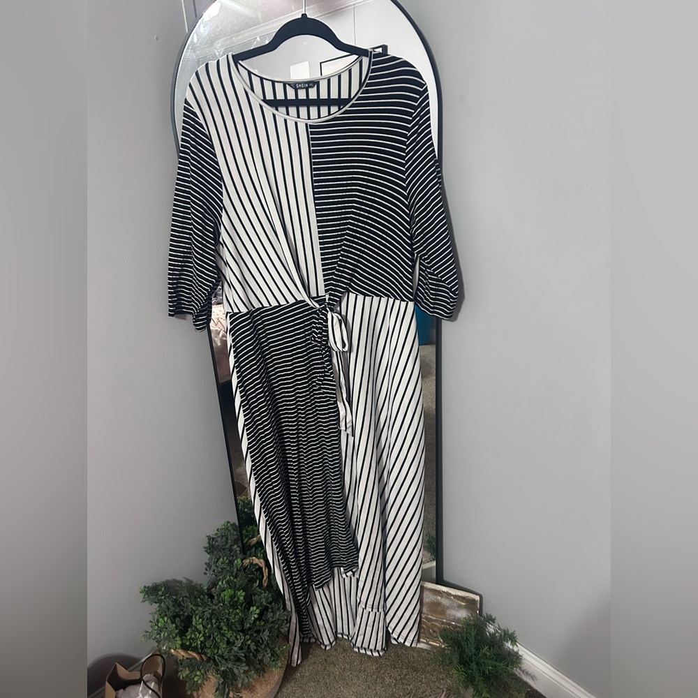 SHEIN Black and White striped dress NWOT